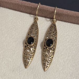 Beautiful Vintage 1/20 14K Goldfilled & Brass Filligree Earrings With Black Onyx
